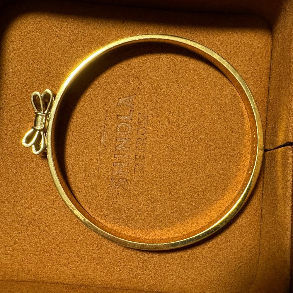 Kate Spade Gold Bracelet with Bow Charm